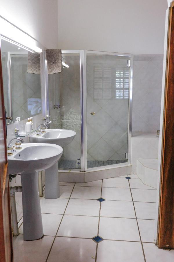 25 On Catherine Pretoria-Noord Dış mekan fotoğraf